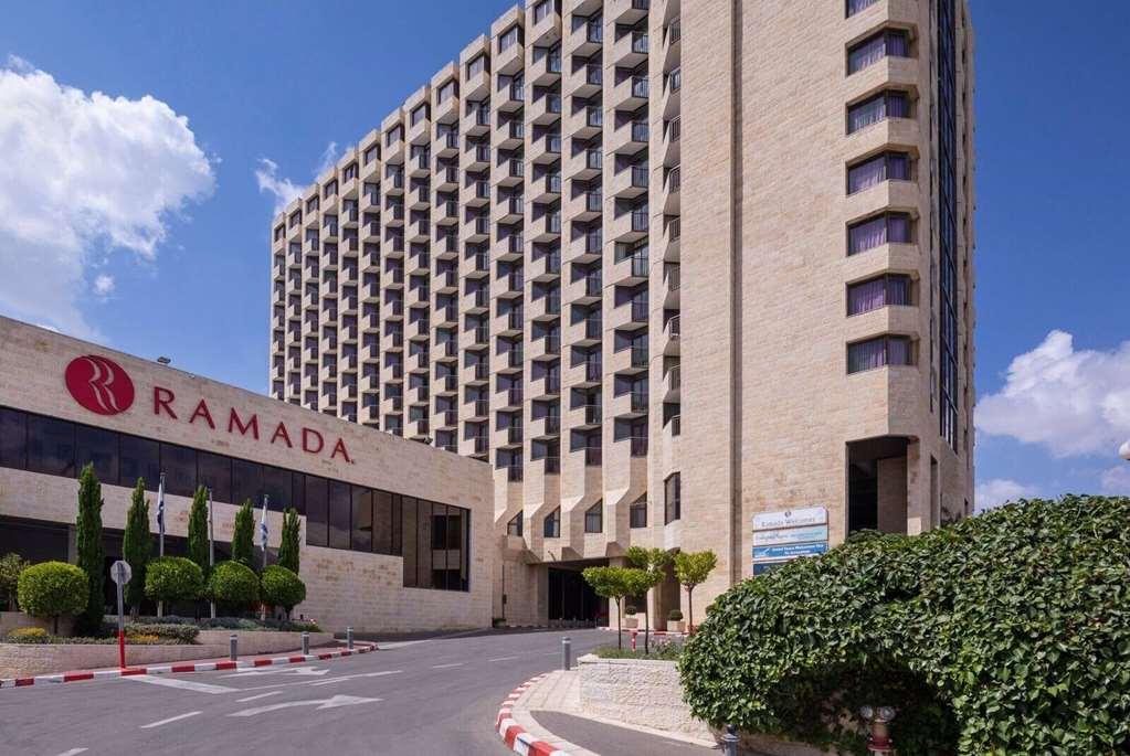 Hotel Ramada By Wyndham Gerusalemme Esterno foto